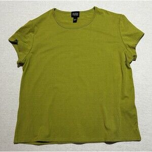 Eileen Fisher Tee Size M, in Green, Viscose Spandex Blend, Basics, Shell